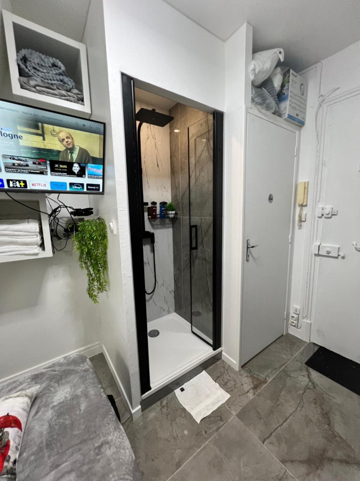 Paris Bastille Bercy Gare De Lyon Chambre Climatisee 9M2 Ideal 1 Pers ,Max 2 Pers Exterior photo
